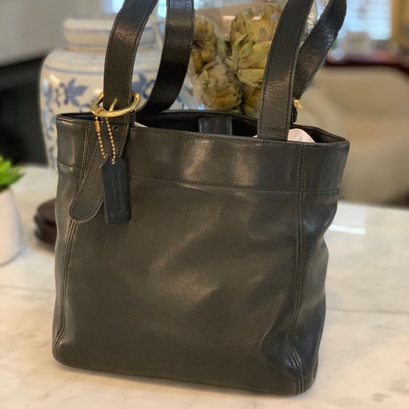 Coach Handbags - COACH VINTAGE LEATHER WAVERLY SOHO SHOULDER BAG